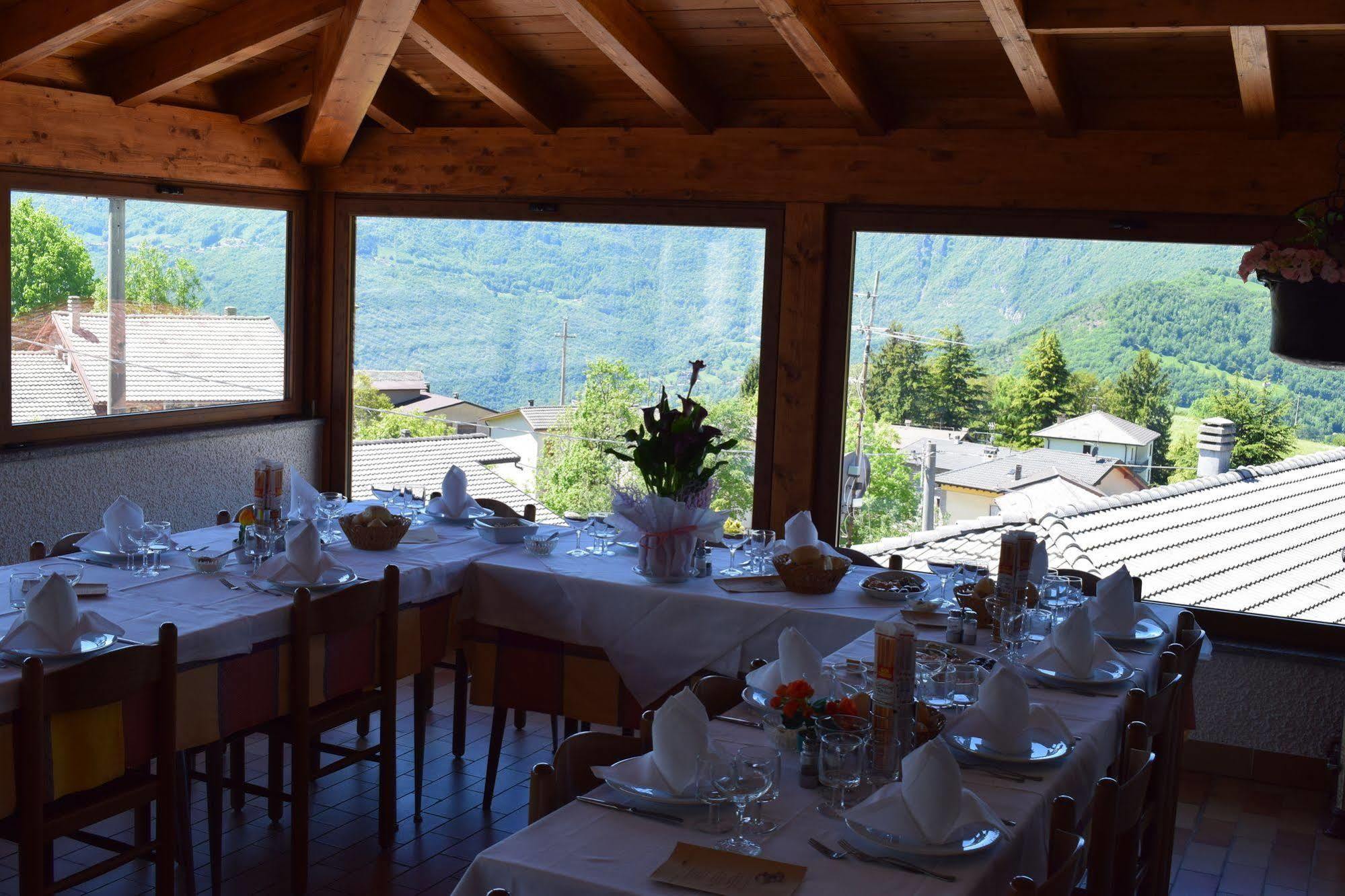 Albergo Canella Fuipiano Valle Imagna Buitenkant foto